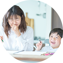 親子笑顔イメージ