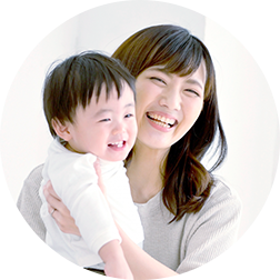 親子笑顔イメージ